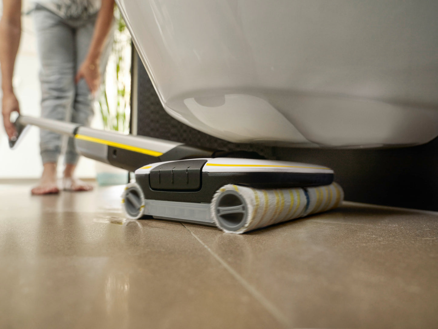 KARCHER FC 7 Cordless Vacuum Cleaner and Floor Scrubber