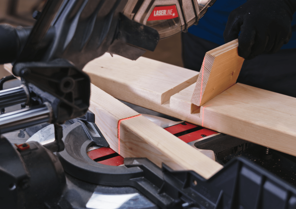 SKIL 1320 AA Corded Telescopic Mitre Saw