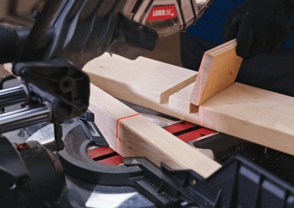 SKIL 1320 AA Corded Telescopic Mitre Saw