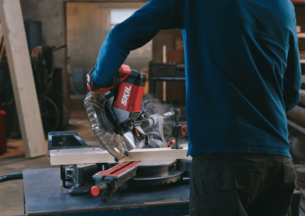 SKIL 1320 AA Corded Telescopic Mitre Saw