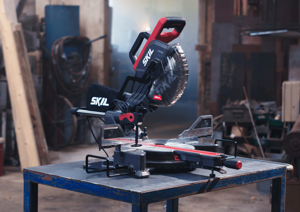 SKIL 1320 AA Corded Telescopic Mitre Saw