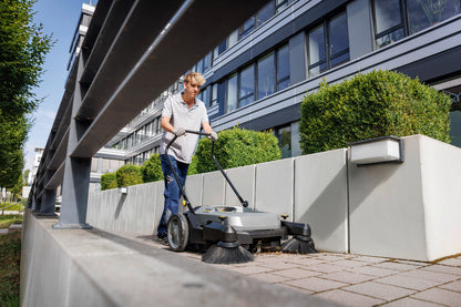 KARCHER KM 70/20 C 2SB sweeper