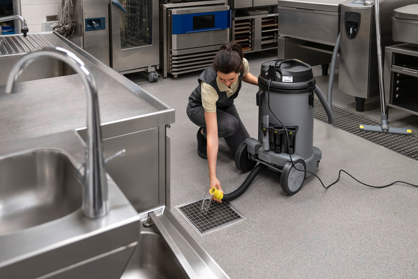 KARCHER NT 48/1 Wet and Dry Vacuum Cleaner