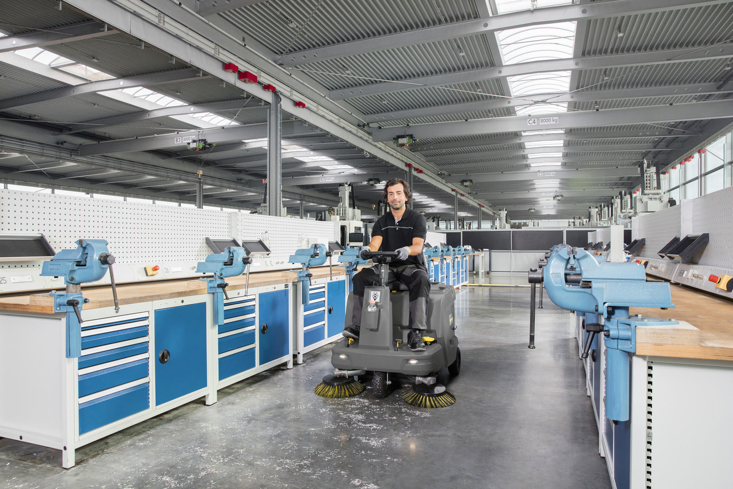 Karcher KM 85/50 R Bp Vacuum Sweeper