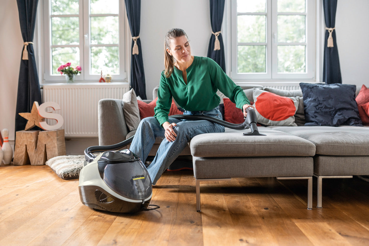KARCHER SV 7 Steam Vacuum Cleaner