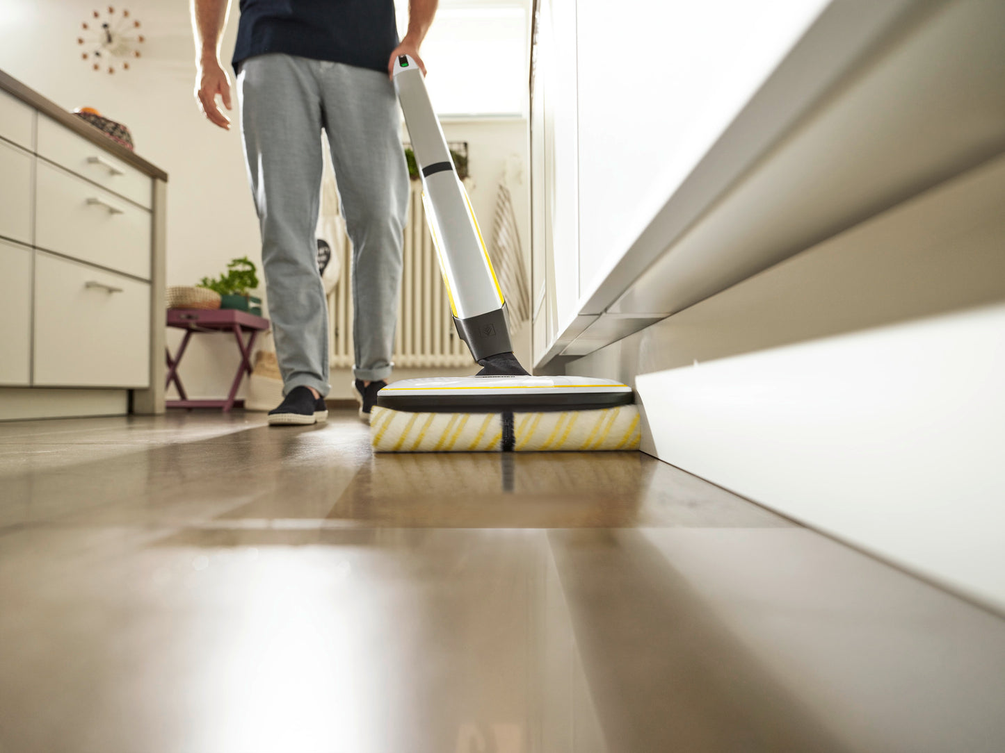KARCHER FC 7 Cordless Vacuum Cleaner and Floor Scrubber